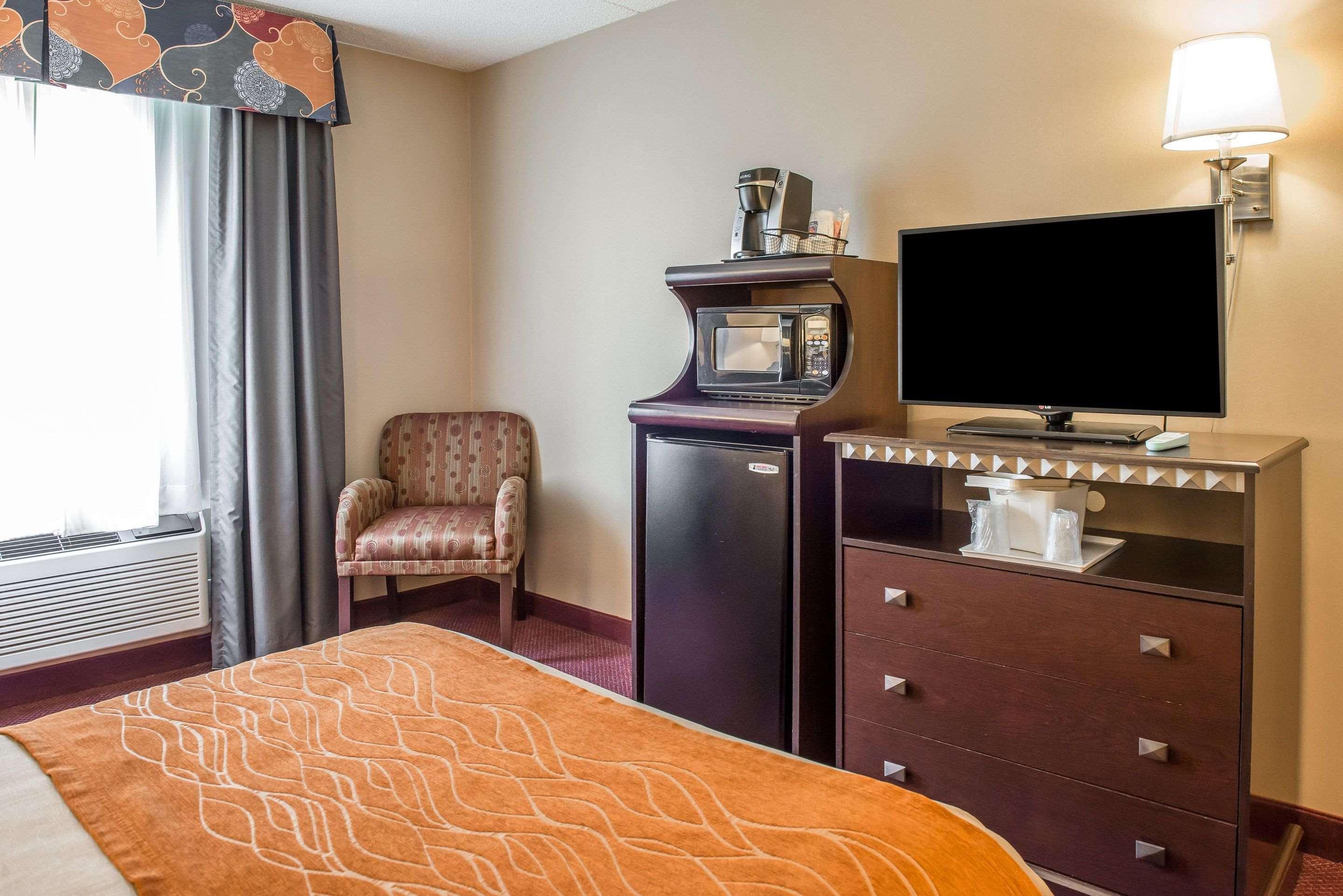 Wingate By Wyndham Pittsburgh New Stanton Hotel Kültér fotó
